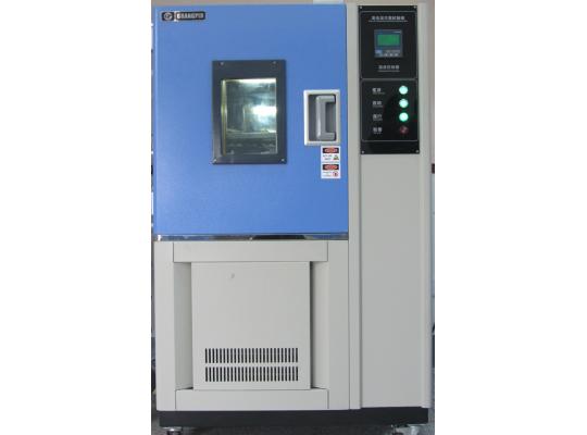 高低溫交變?cè)囼?yàn)箱